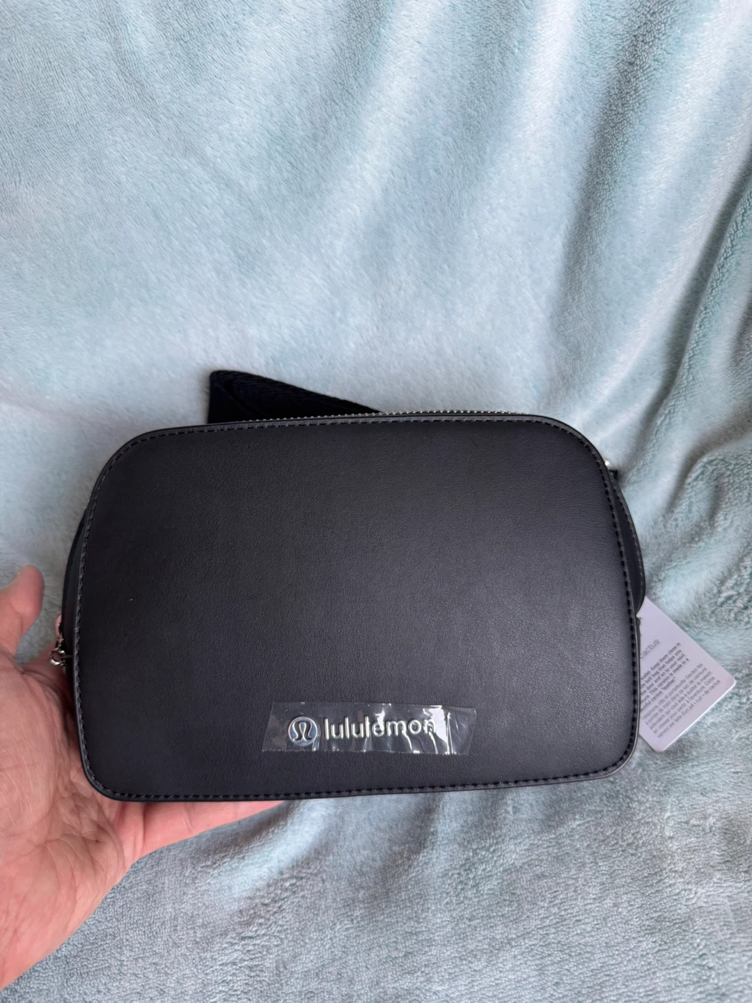 Lululemon Everywhere Belt Bag - Black Leather