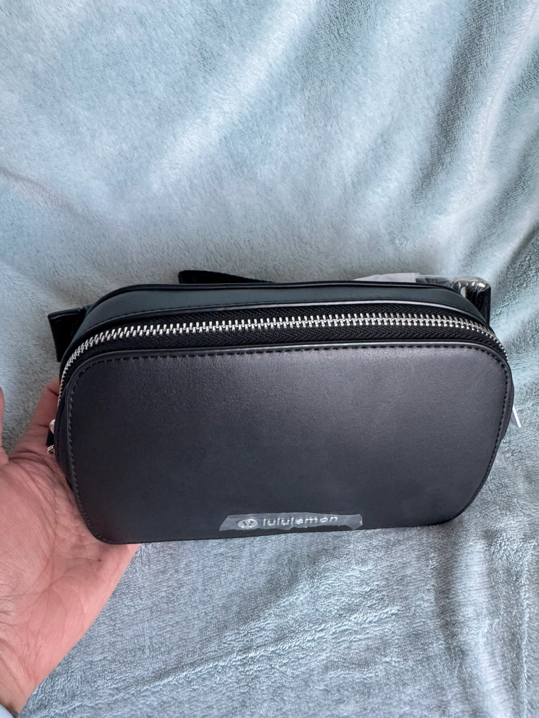 Lululemon Everywhere Belt Bag - Black Leather - photo 4