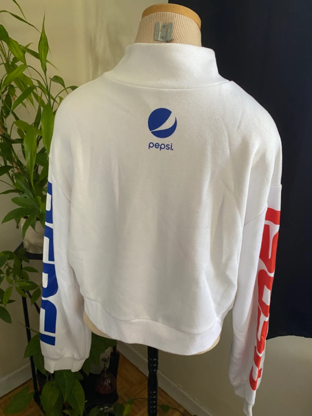 White Pepsi Divided H&M Cropped Jacket Size S - photo 2