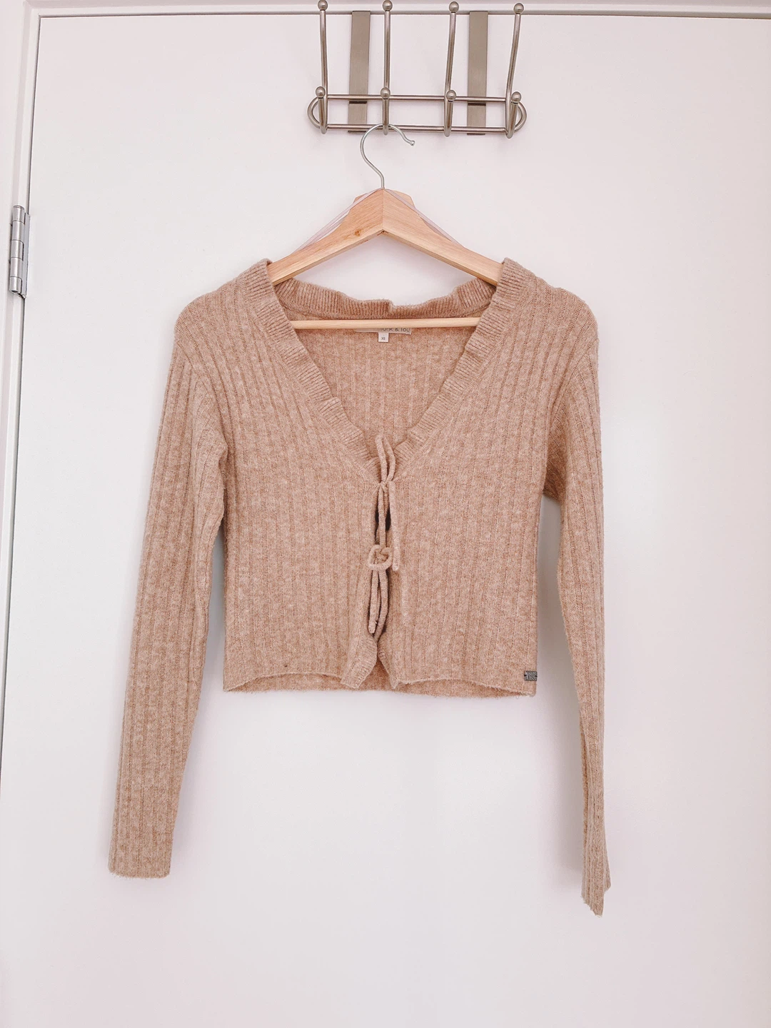 Monk & Lou Knit Cardigan XS Beige