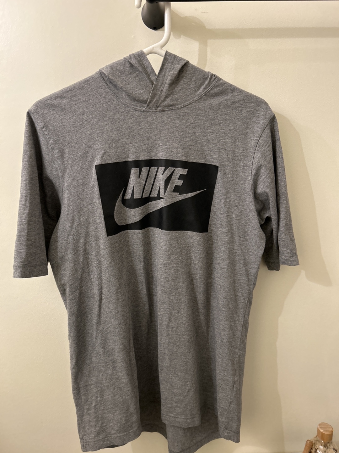 Nike The Nike Tee Grey Short Sleeve Hoodie Size S