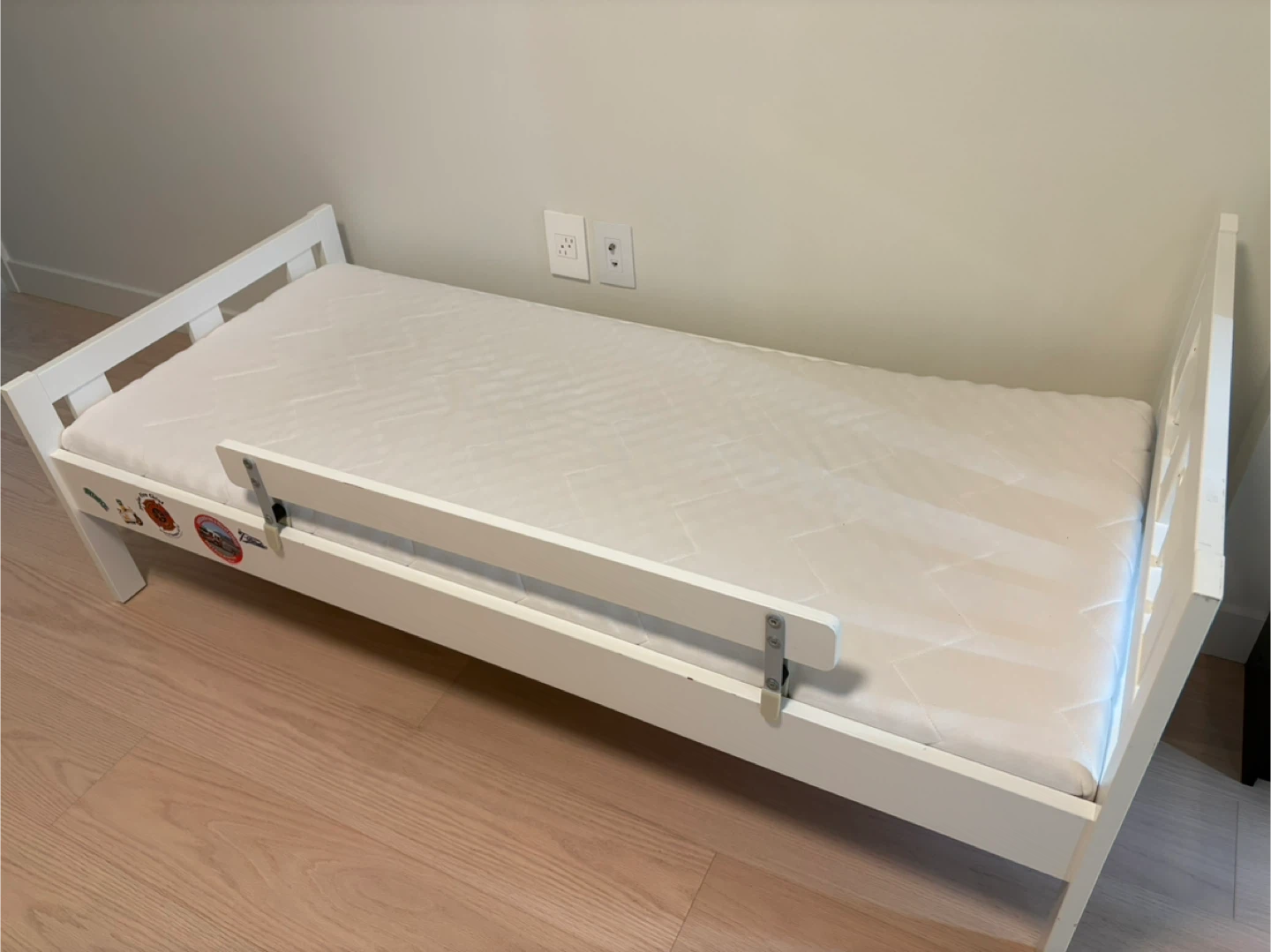 IKEA Kritter junior bed with mattress/frame/base/rail