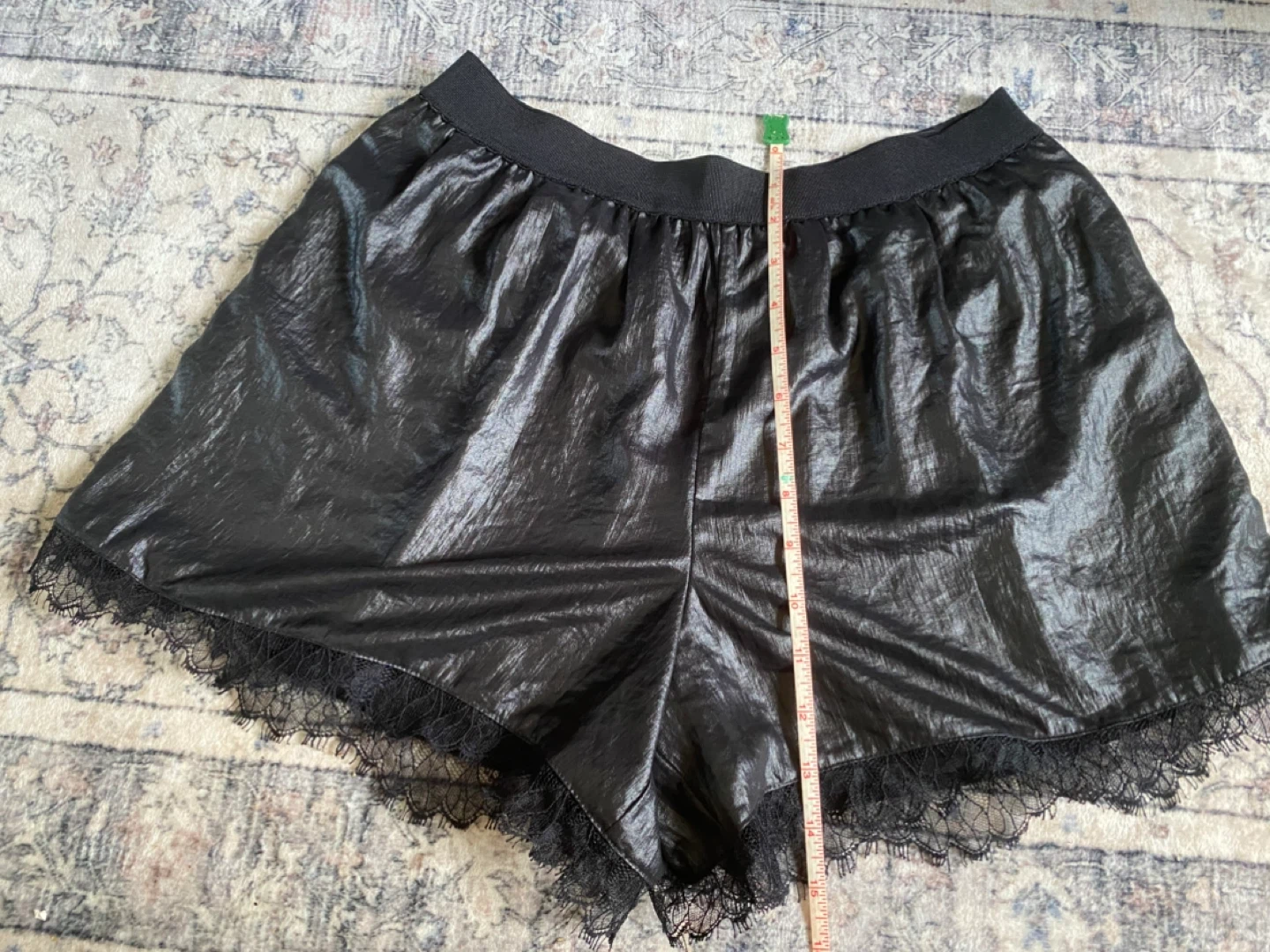 BCBGMAXAZRIA Black Lace Trim Satin Shorts Size S - photo 3