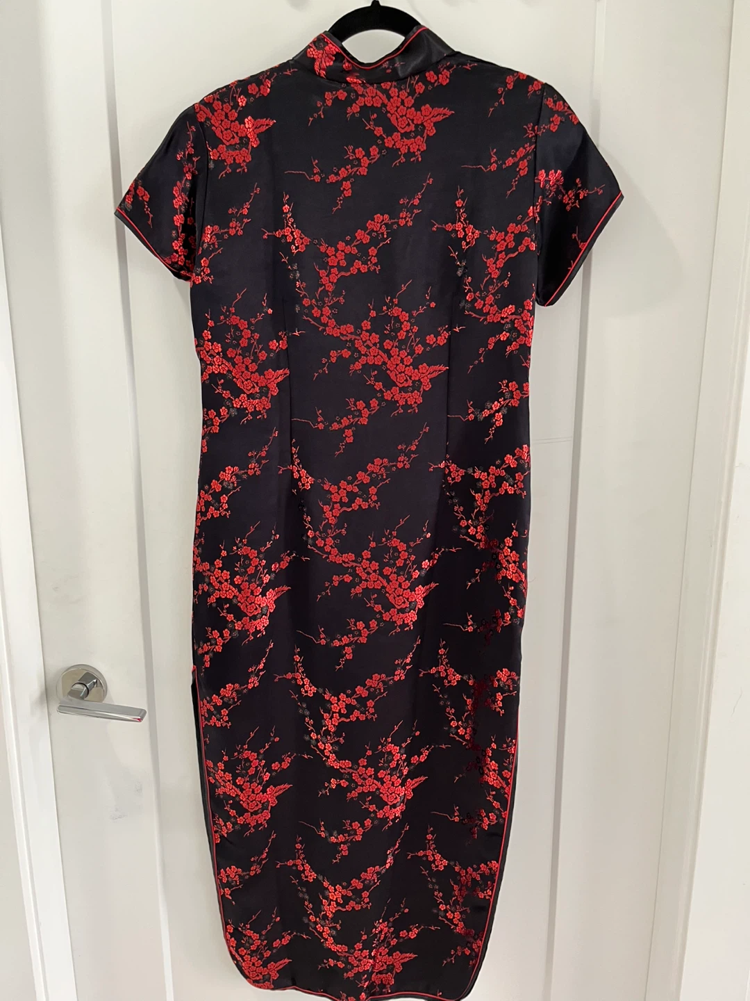 HUANGCHAO Black & Red Floral Cheongsam Dress - photo 2