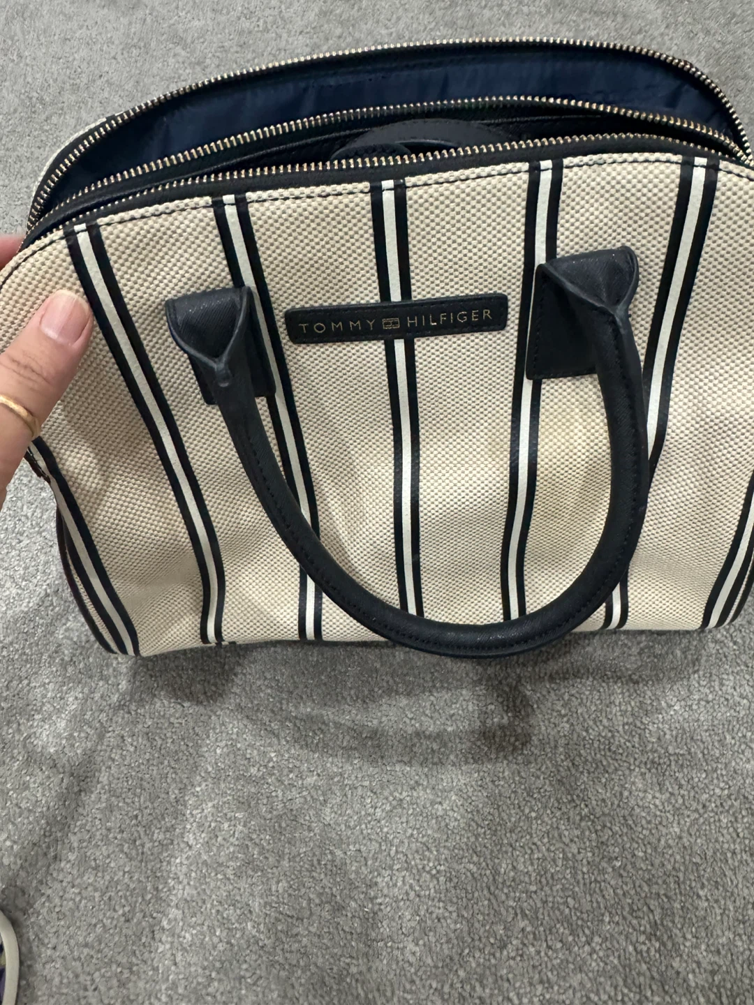 Tommy Hilfiger Tote Bag - photo 2