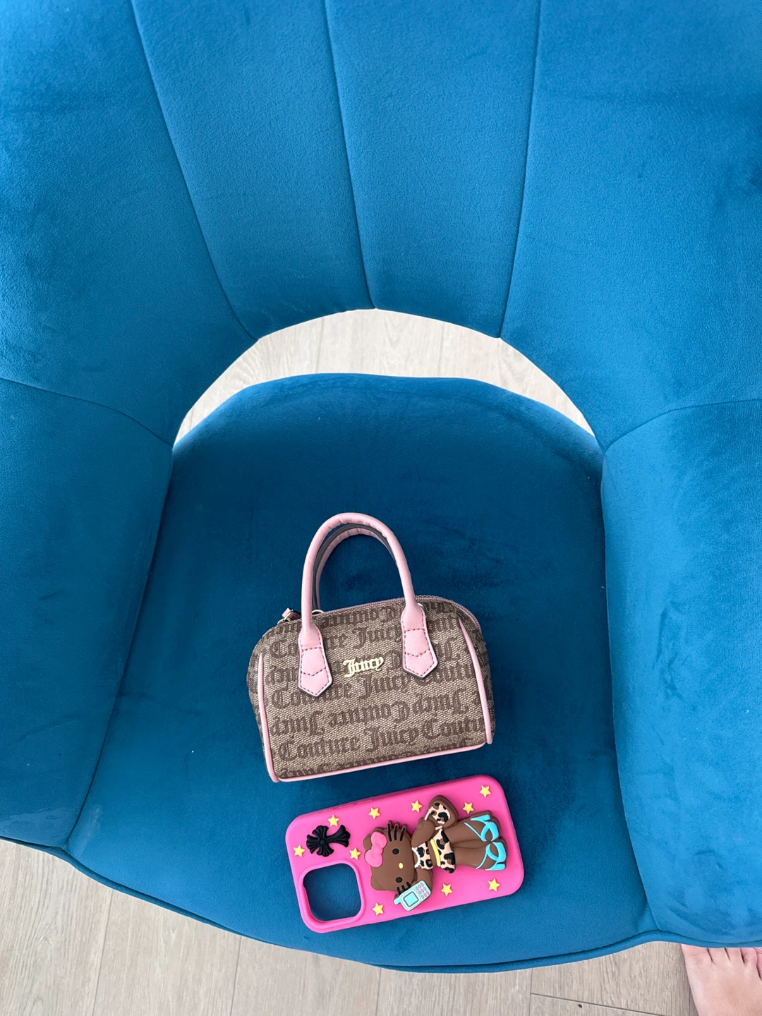 Juicy Couture Mini Barrel Bag - photo 2
