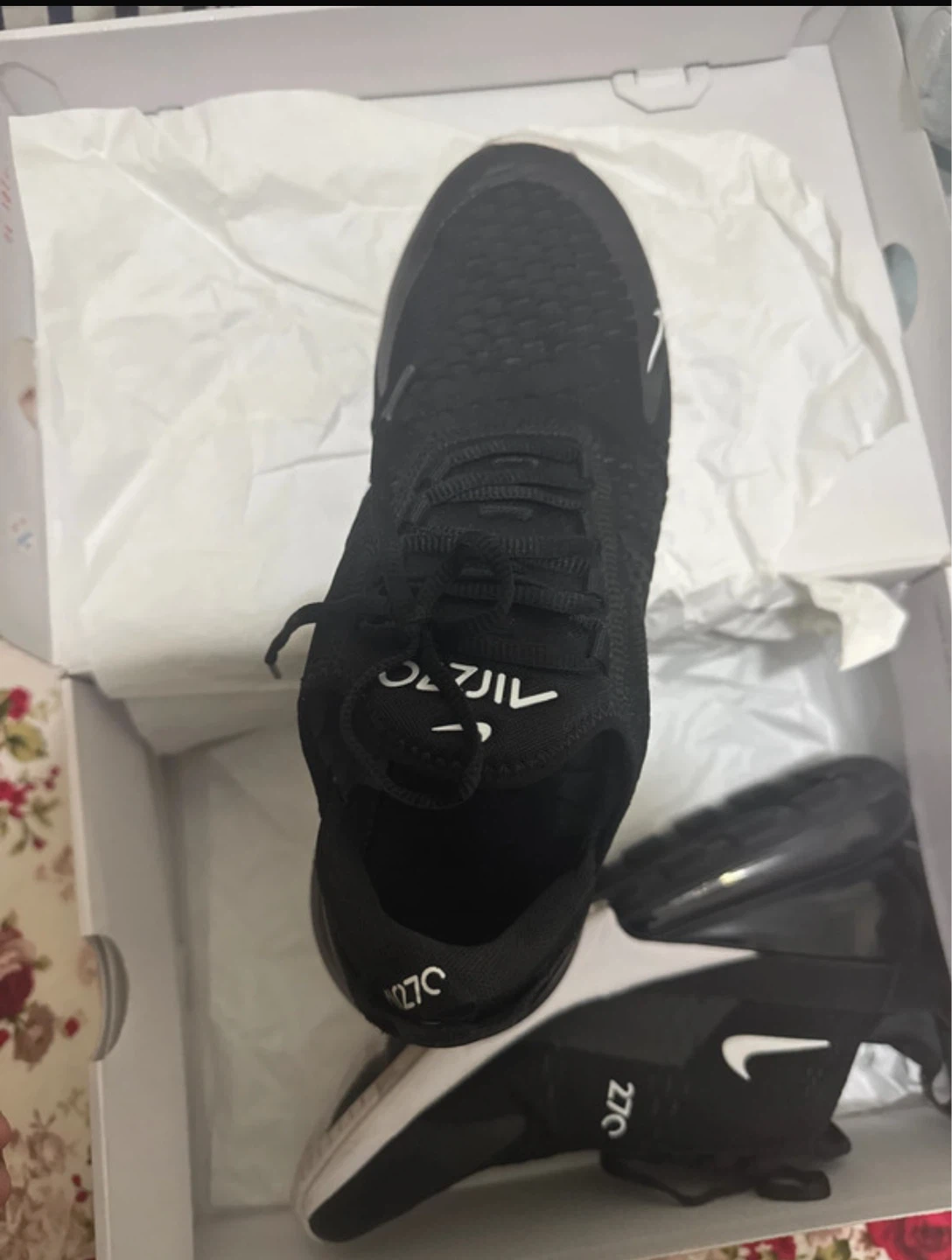 Nike Air Max 270 Black White Women's Size 11 - photo 3