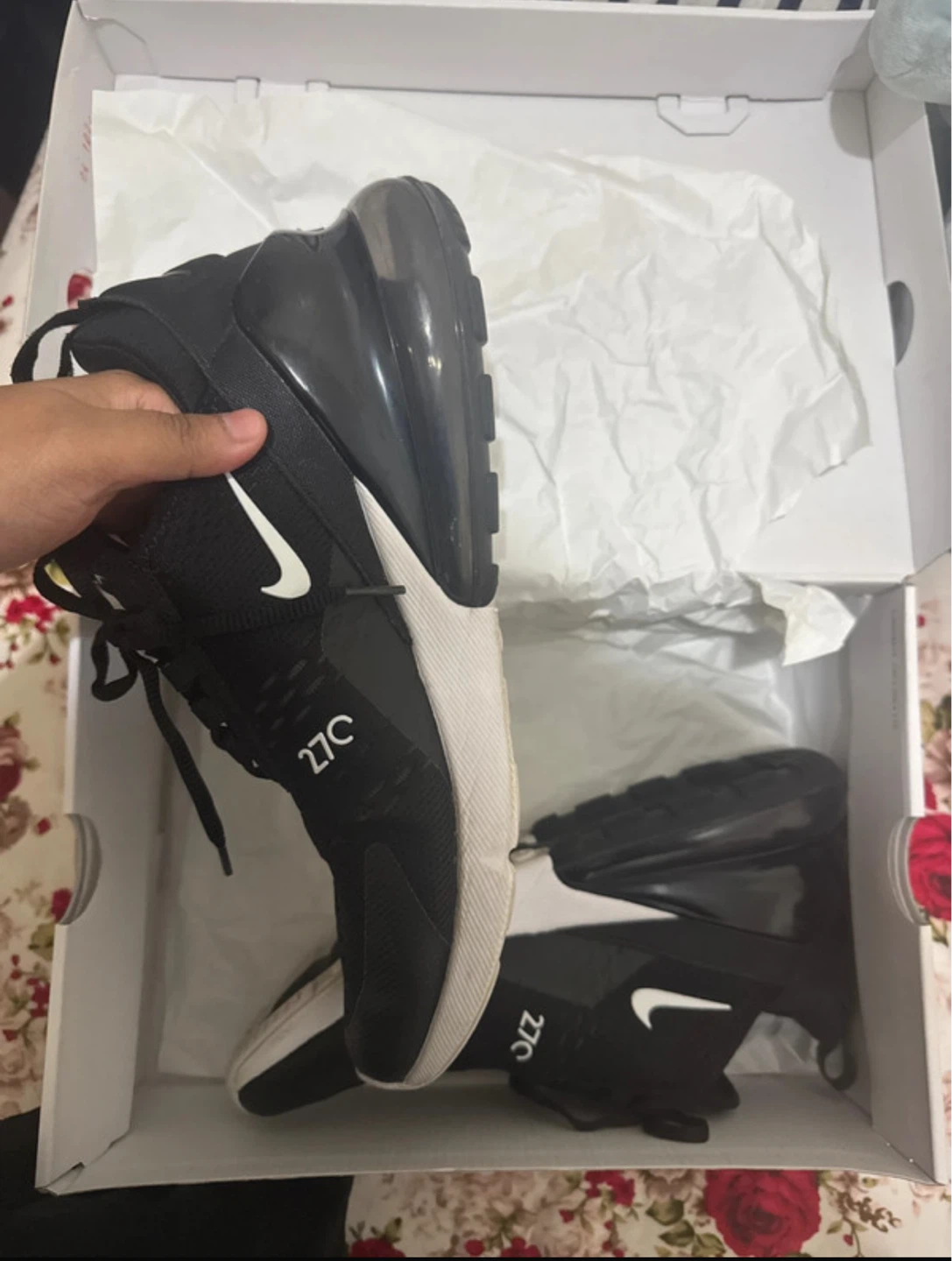 Nike Air Max 270 Black White Women's Size 11 - photo 4