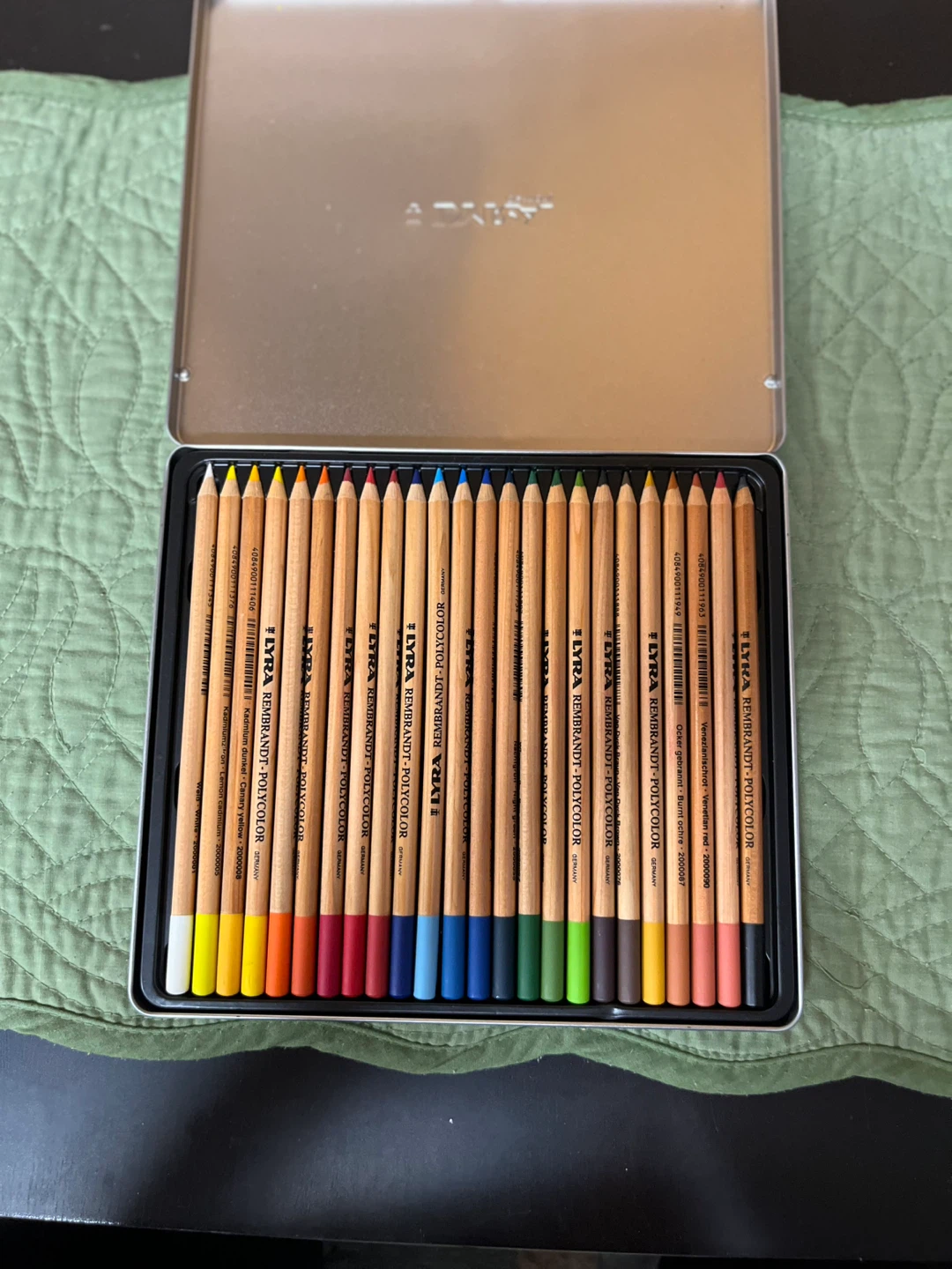 Lyra Rembrandt Polycolor Pencils Metal Tin
