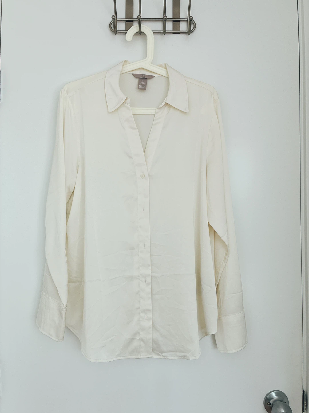 H&M Cream Button-Up Shirt - Size M