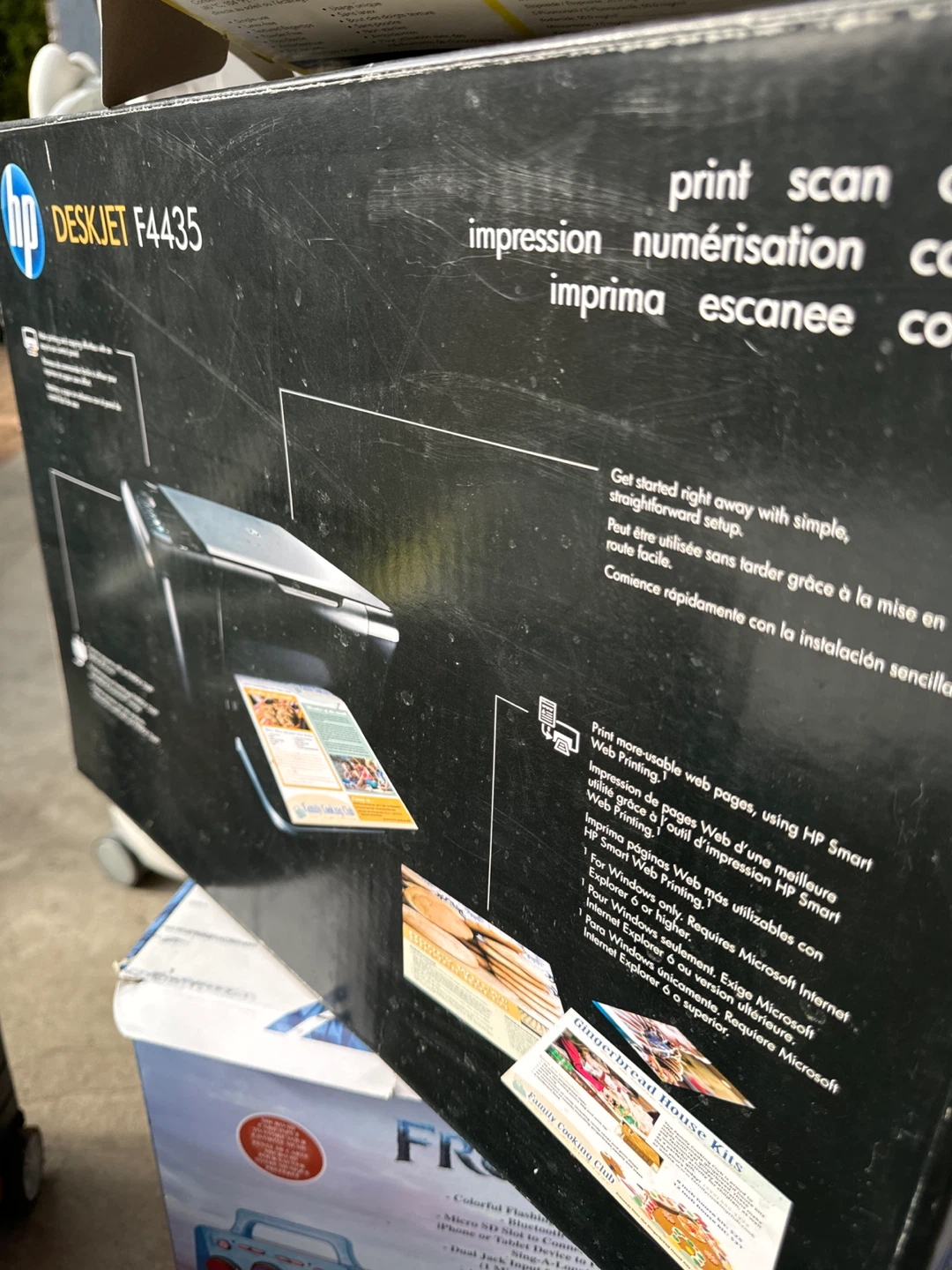 HP DeskJet F4435 All-in-One Printer - photo 3
