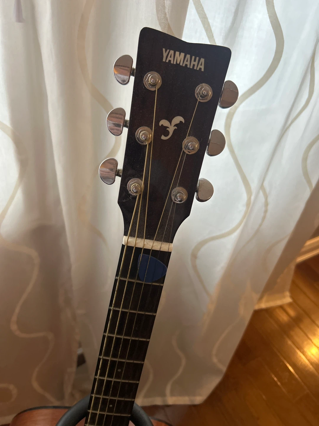 Yamaha Acoustic Guitar - photo 2