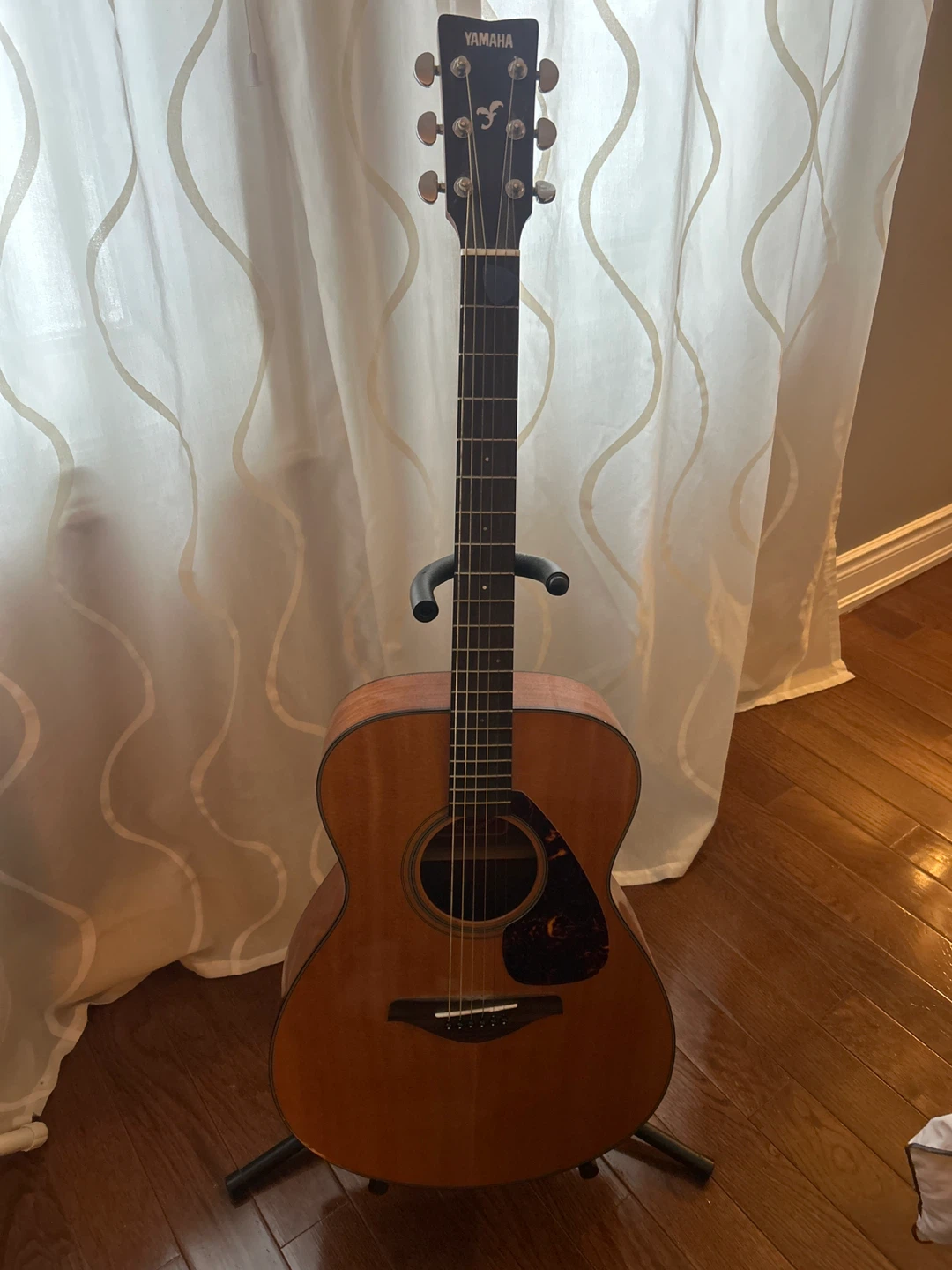 Yamaha Acoustic Guitar