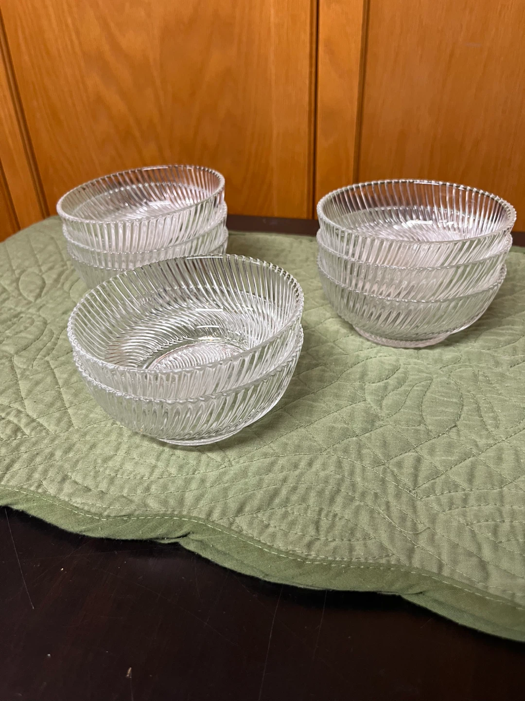 Set of 8 Clear Glass Swirl Bowls - photo 2