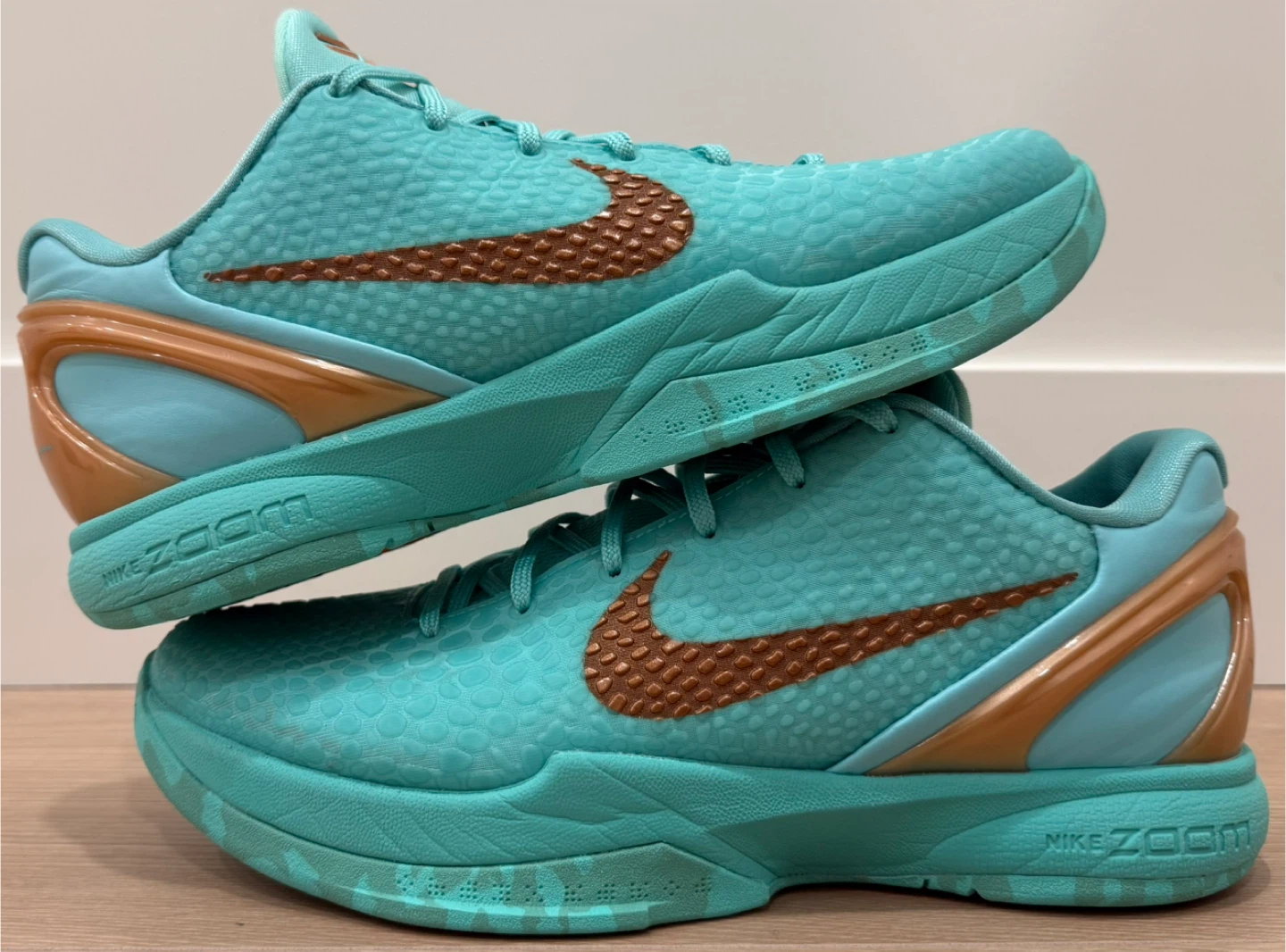 GX Kobe 6 Jalen Brunson Statue of Liberty – 9 US Men – $90 FIRM - photo 4