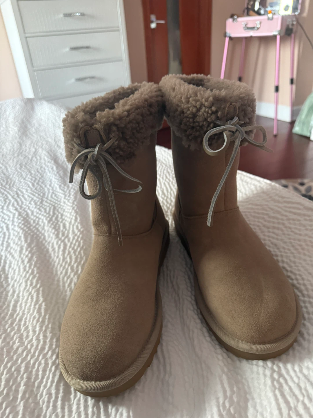 UGG Boots - Tan Suede Sheepskin Lined - photo 2