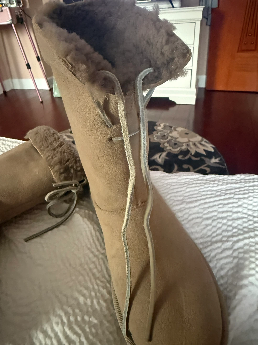UGG Boots - Tan Suede Sheepskin Lined - photo 5