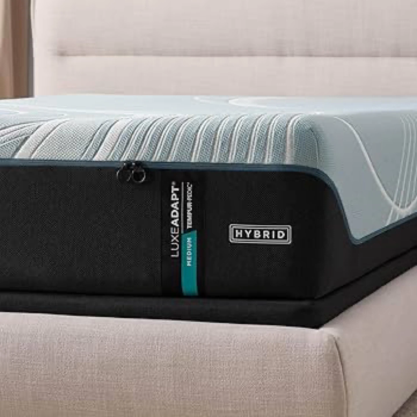 New mattress Tempur-Pedic LuxeAdapt Medium Hybrid queen size