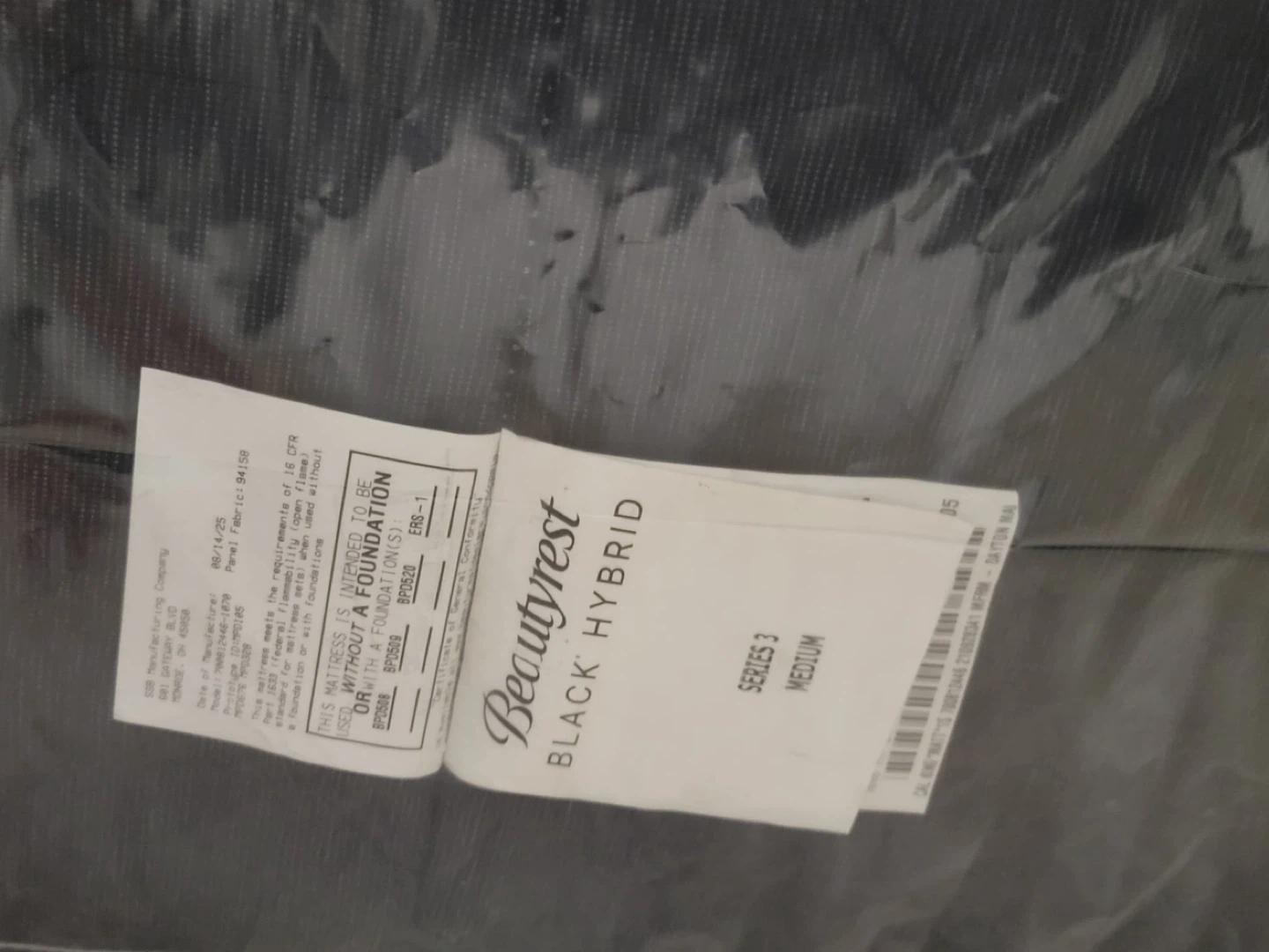 New Beautyrest Black series three Hybrid Medium queen size - photo 3
