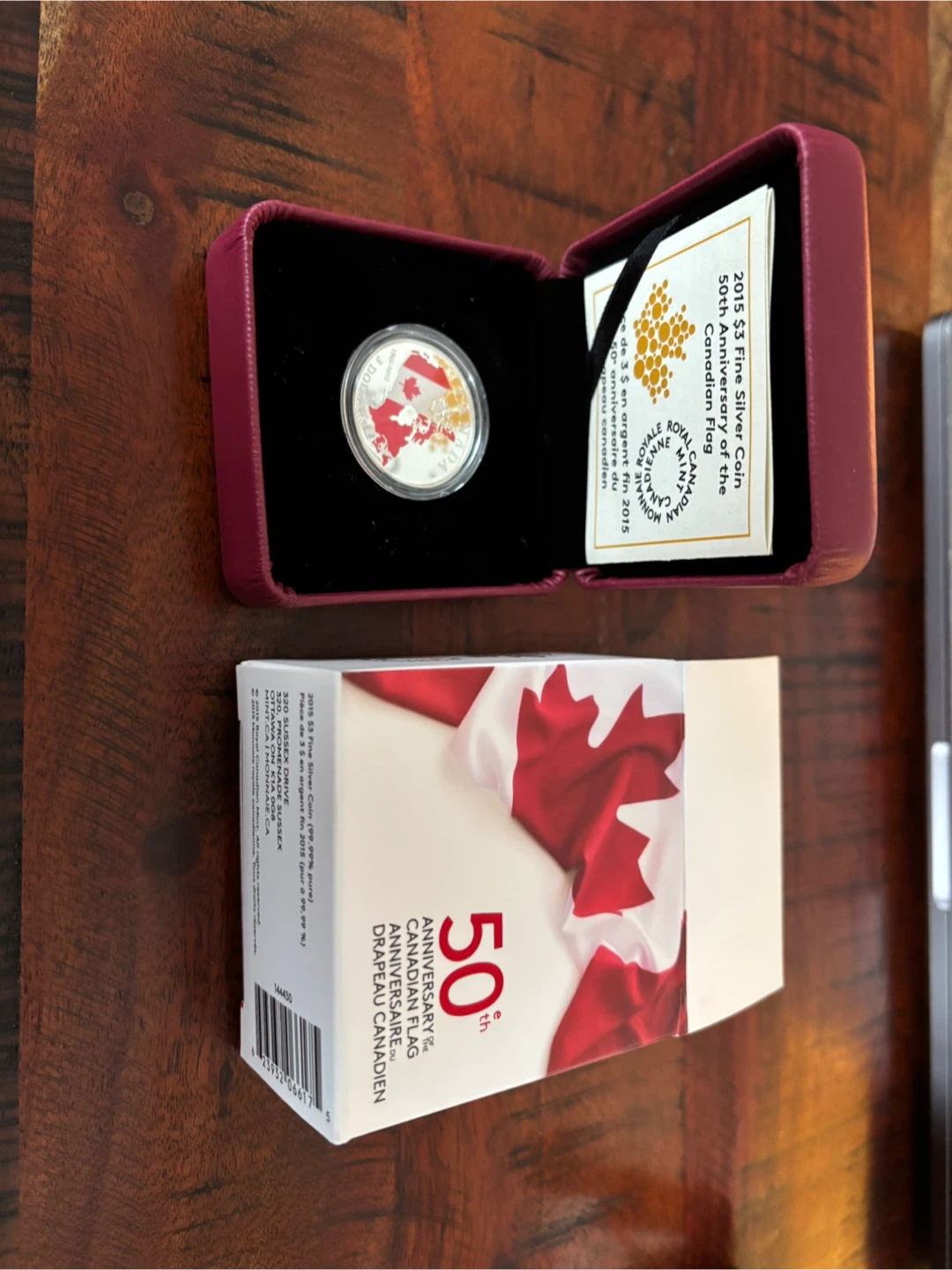 2015 $3 Fine Silver Coin - 50th Anniversary of the Canadian Flag - photo 2