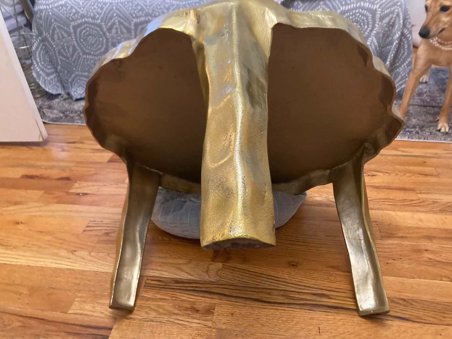Gold Textured Round Coffee Table - photo 4