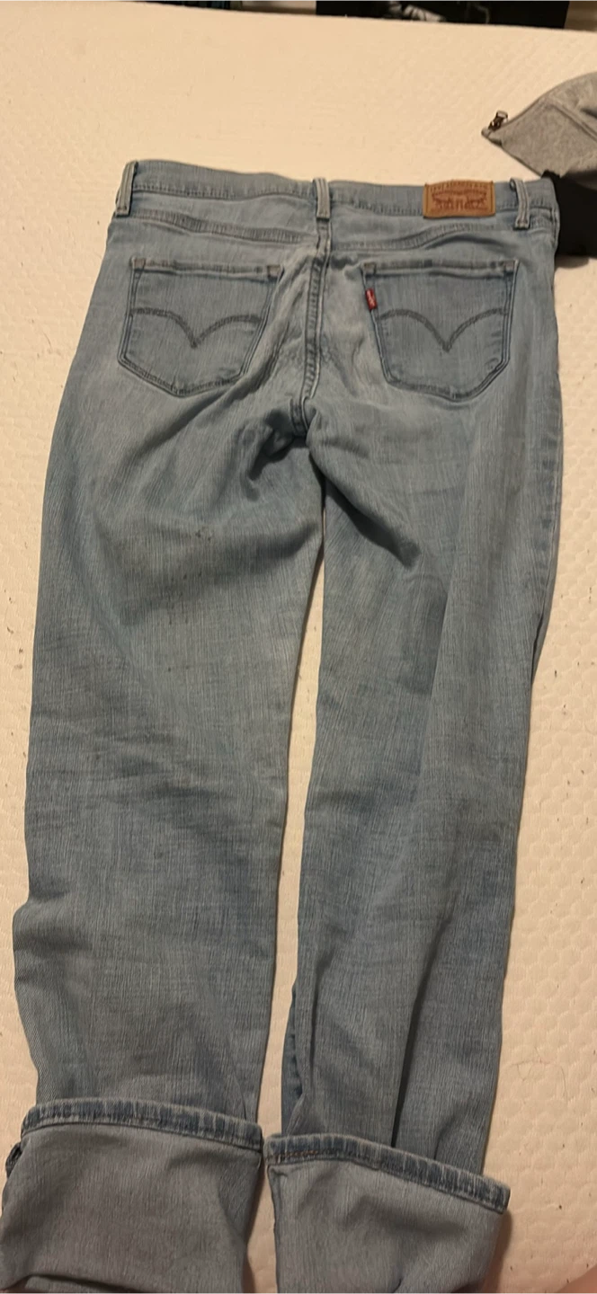 Levi's Light Wash Denim Jeans