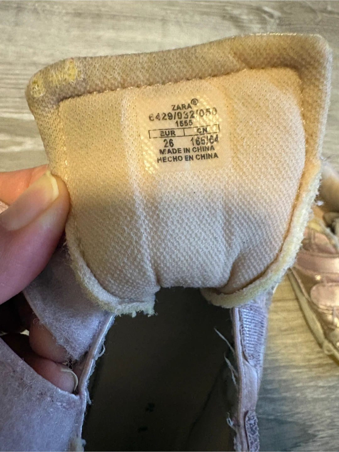 Zara Pink Velcro Shoes Size 26 - photo 2