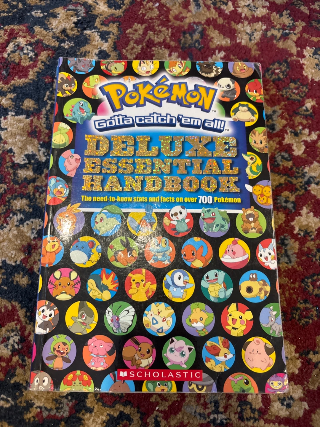 Pokemon Deluxe Essential Handbook - Gotta Catch 'Em All!