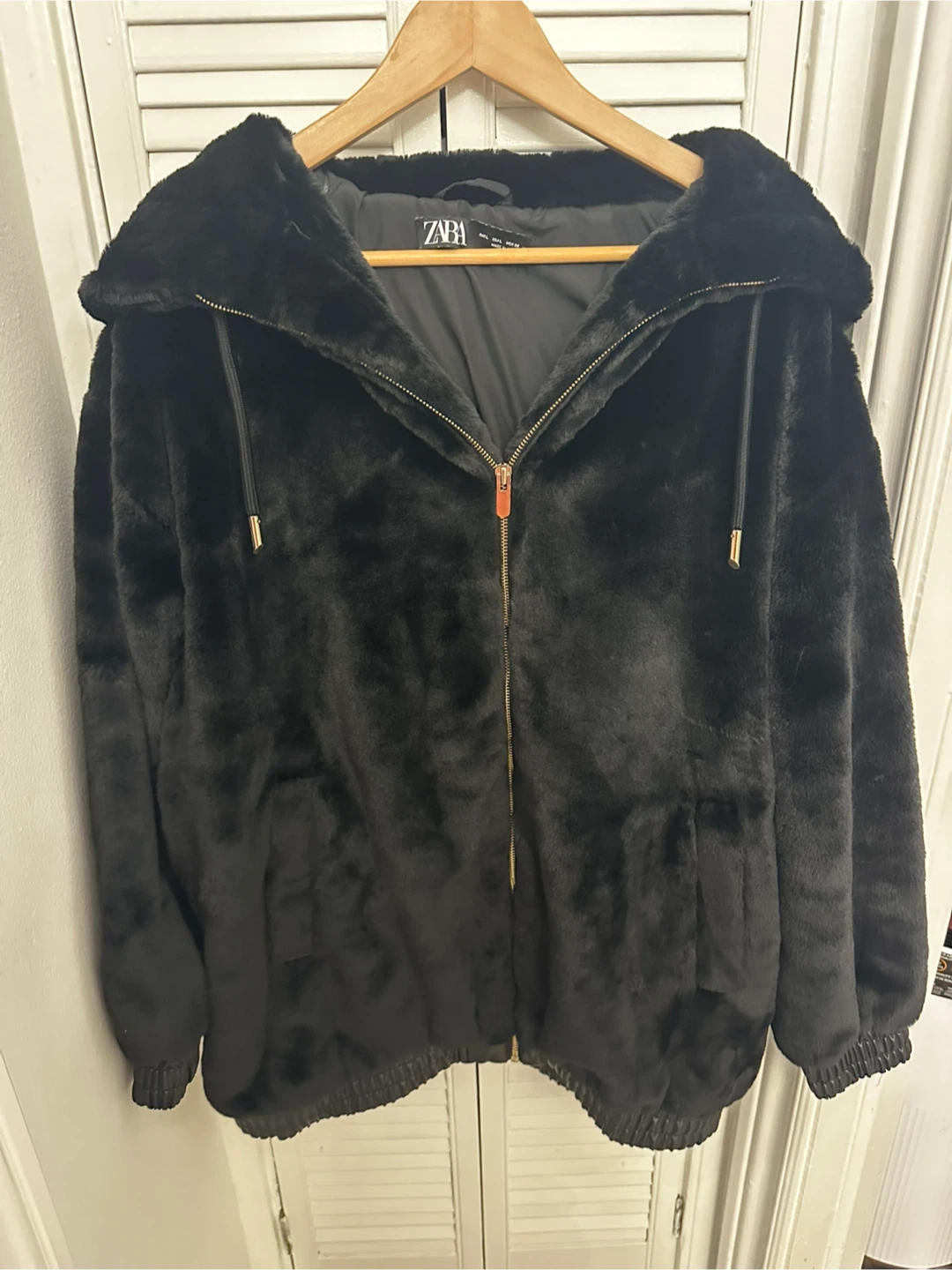 ZARA Black Faux Fur Hooded Jacket Size L