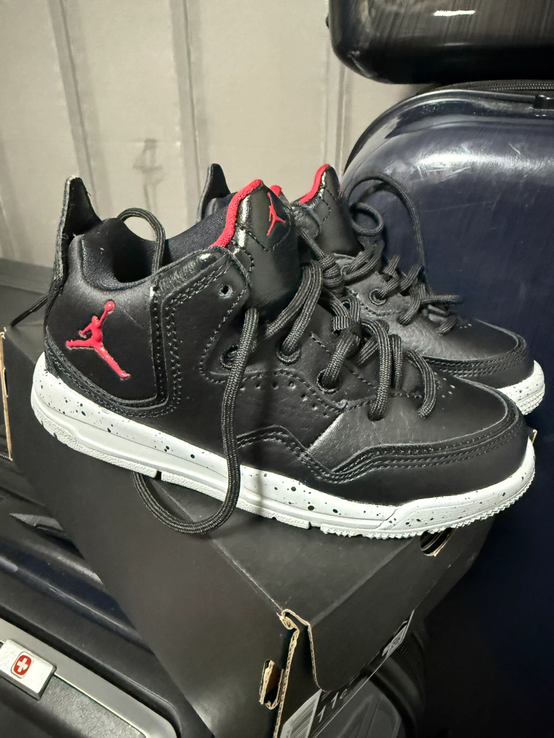 Jordan Courtside 23 (PS) Black/Red Toddler Shoes Size 11c - photo 2