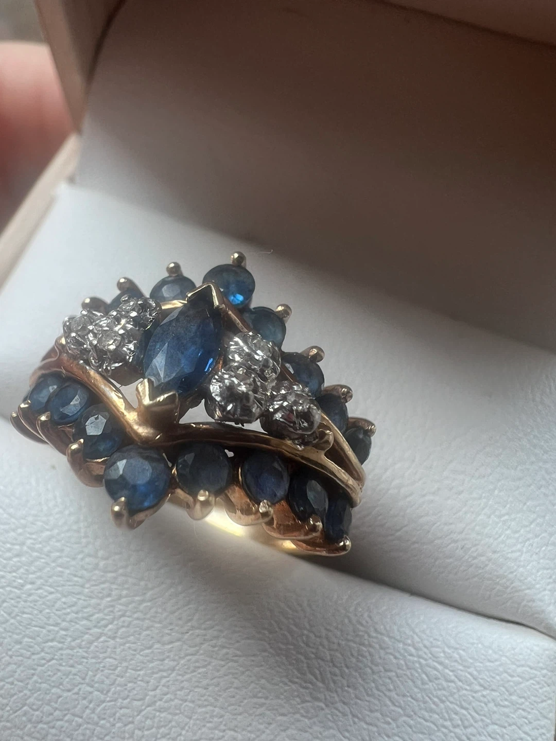10 k Sapphire and Diamond ring