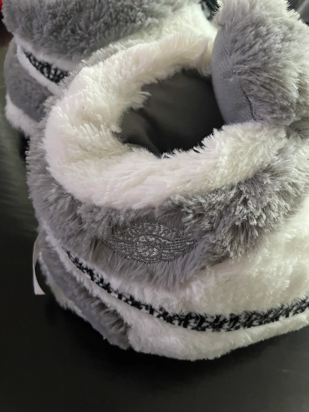 Grey & White Fuzzy Slippers Nike 🏆 - photo 2