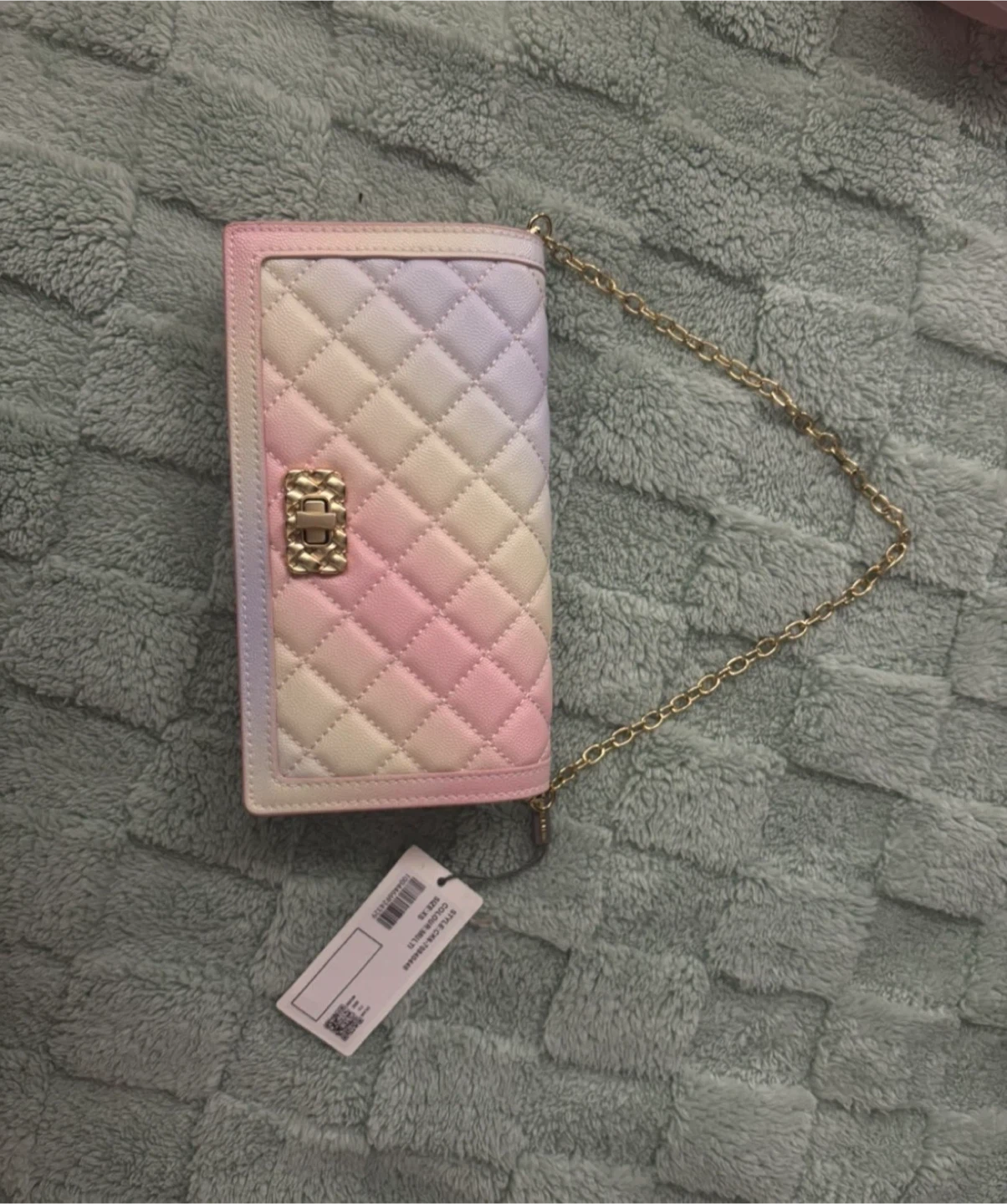 Charles & Keith Quilted Wallet 🏆