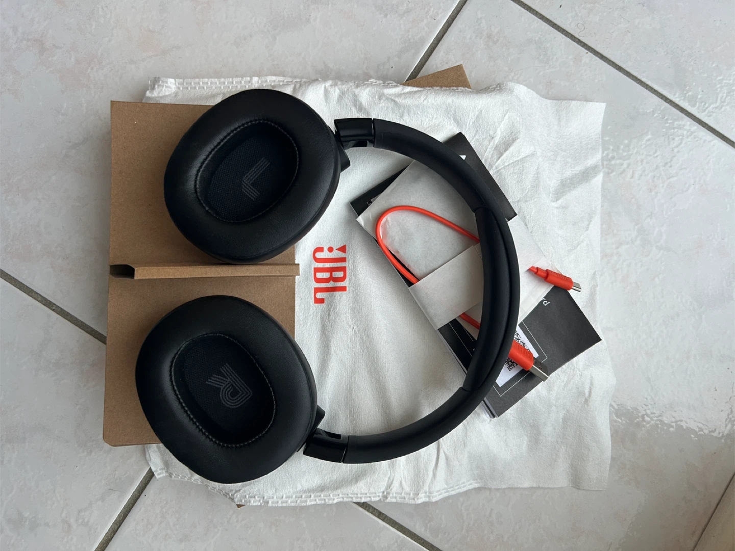 JBL Tune 720BT Wireless Headphones - photo 5