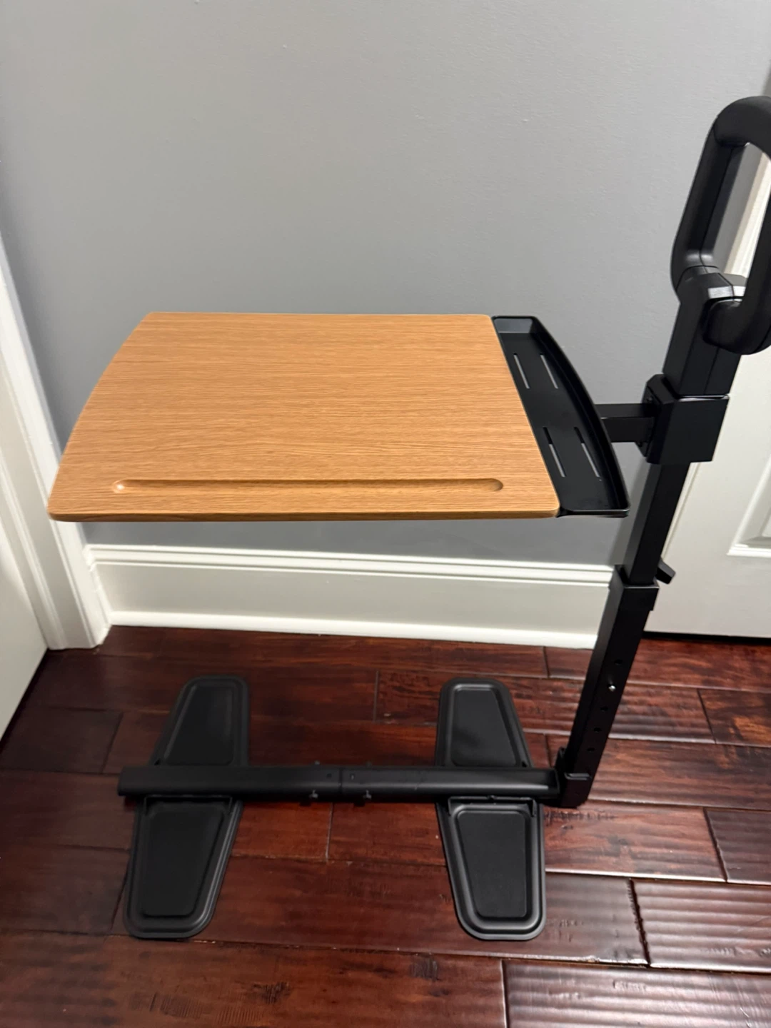 Adjustable Bedside Tray Table with Handle