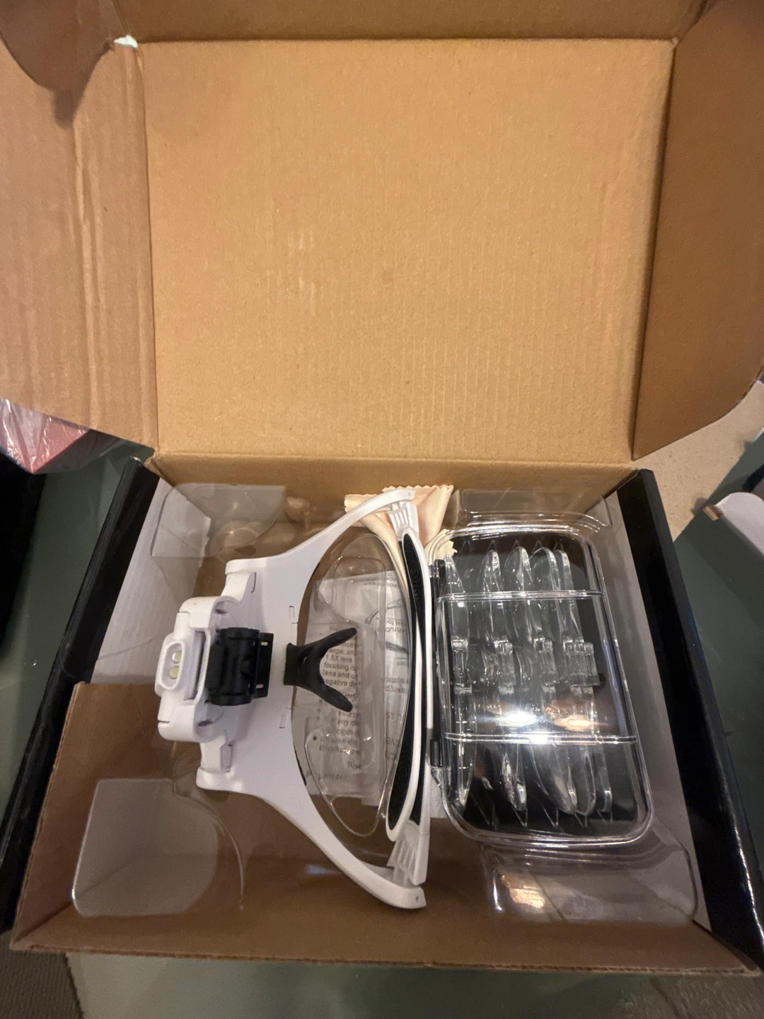 Headband Magnifier with Interchangeable Lenses and LED Lights