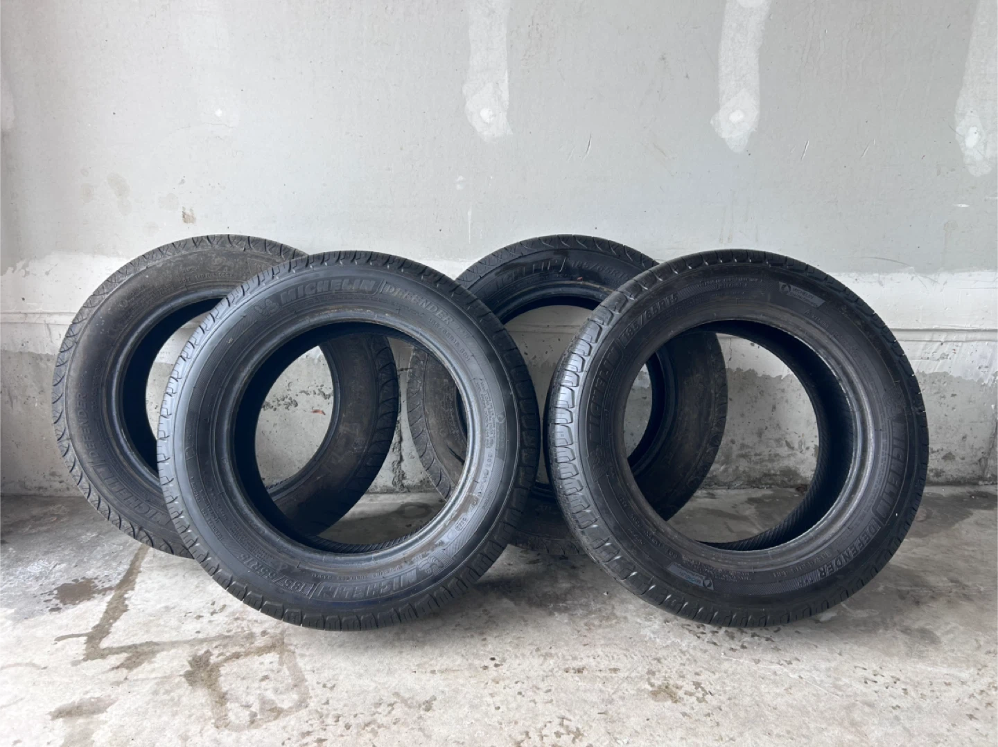 Michelin Defender 185/65R15 Tires - Set of 4 - photo 2