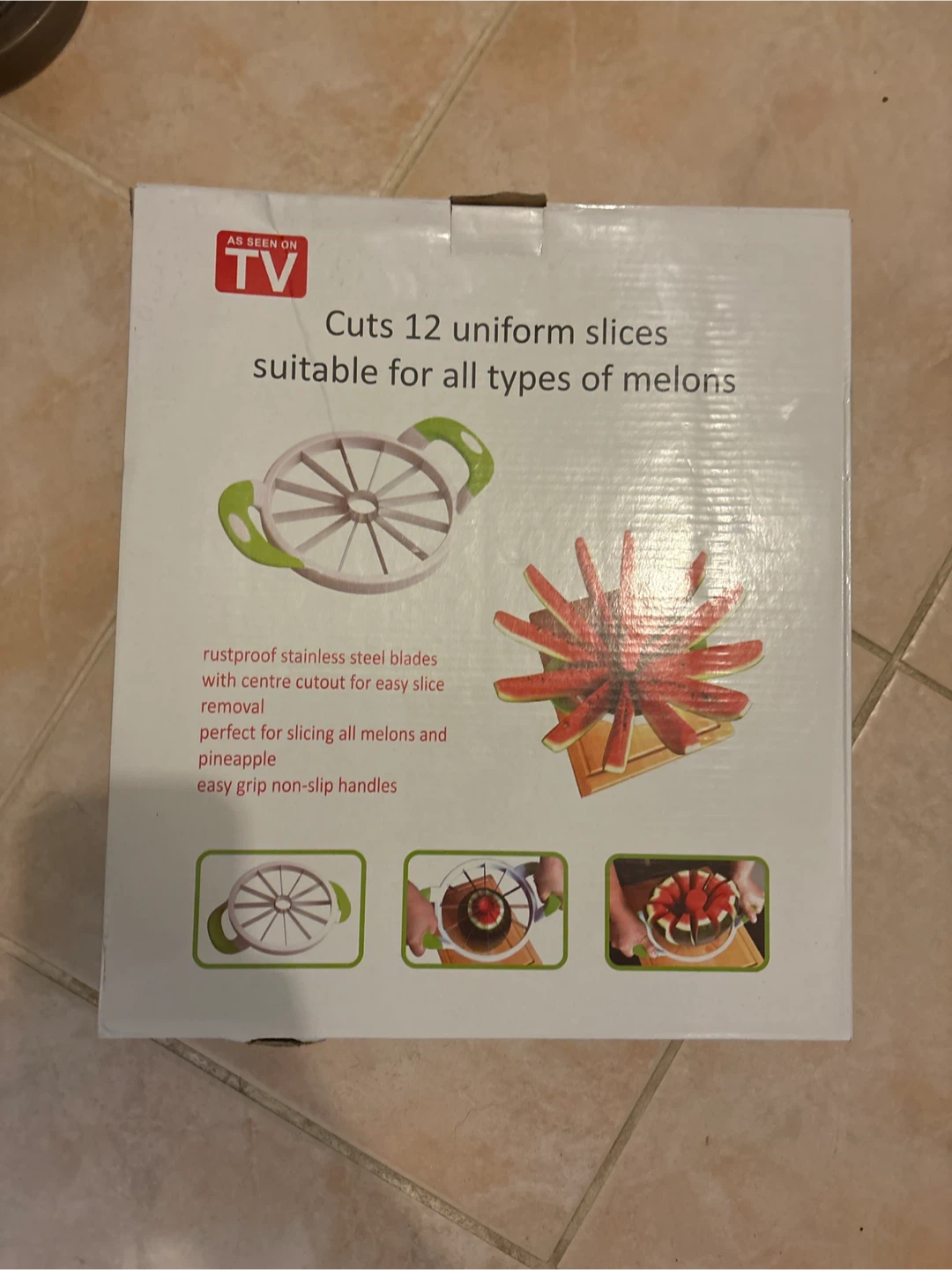 Melon Slicer - Cuts 12 Uniform Slices