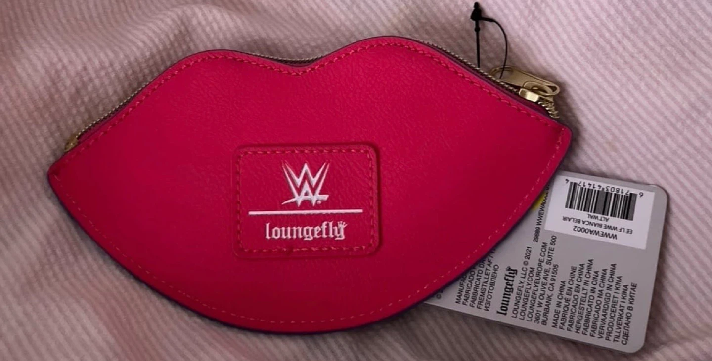 🏆Loungefly WWE WrestleMania Bianca Belair Lips Wallet - photo 3