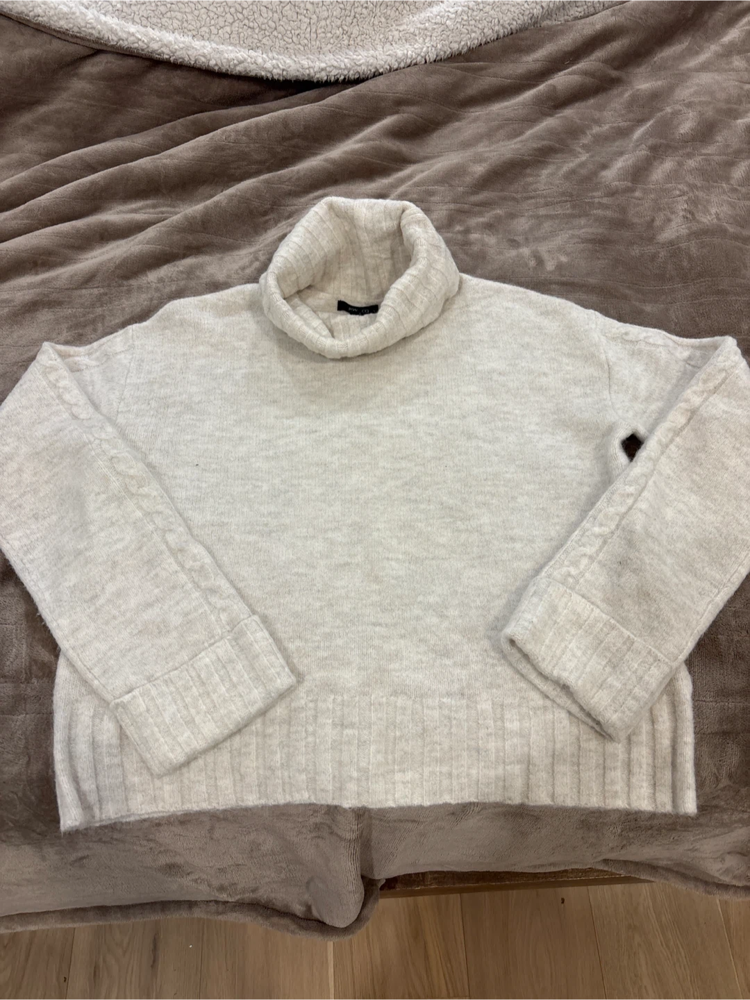 RW&CO. Women's Cream Knit Turtleneck Sweater XS/TP