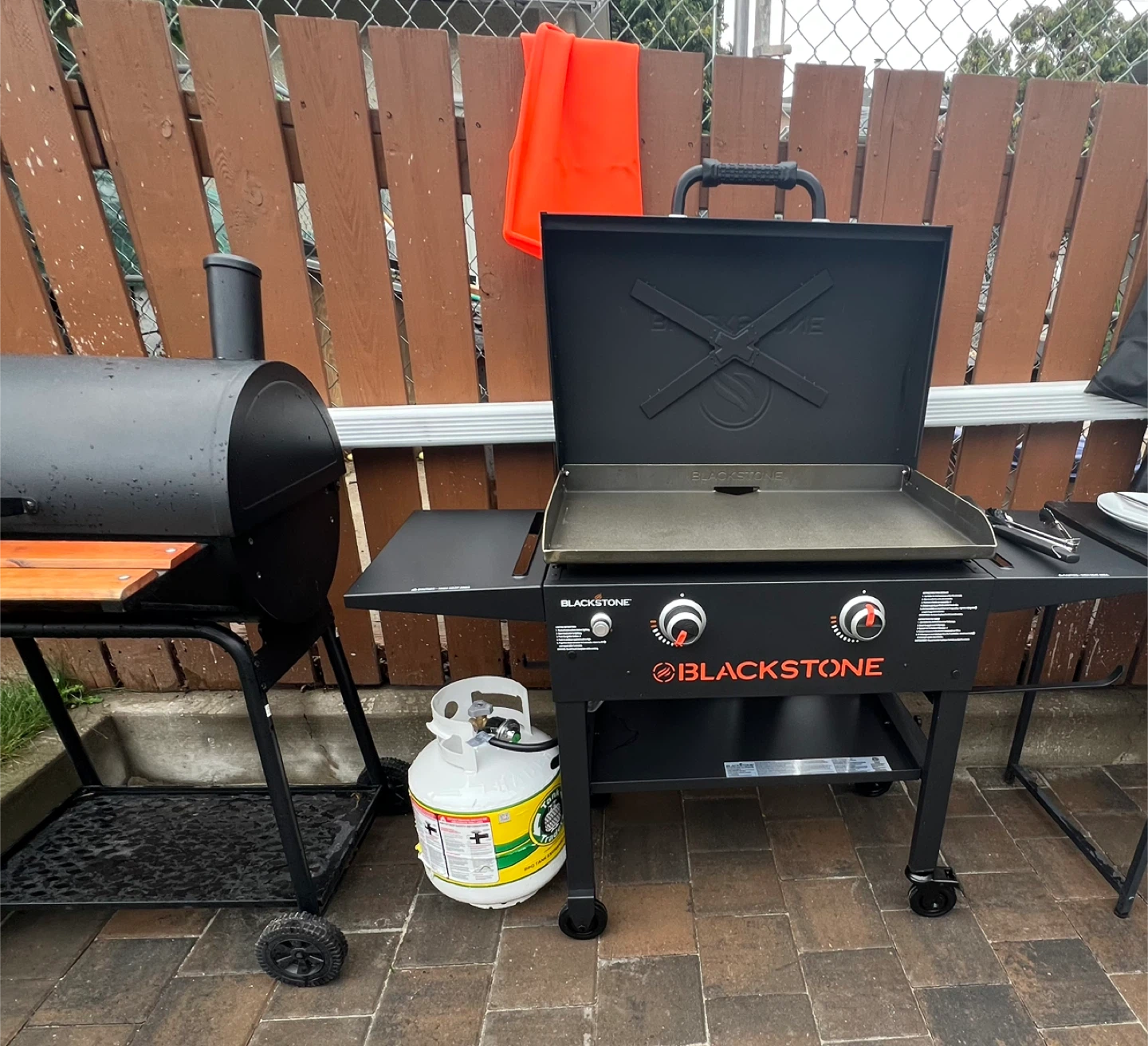 Blackstone Griddle with Propane Tank