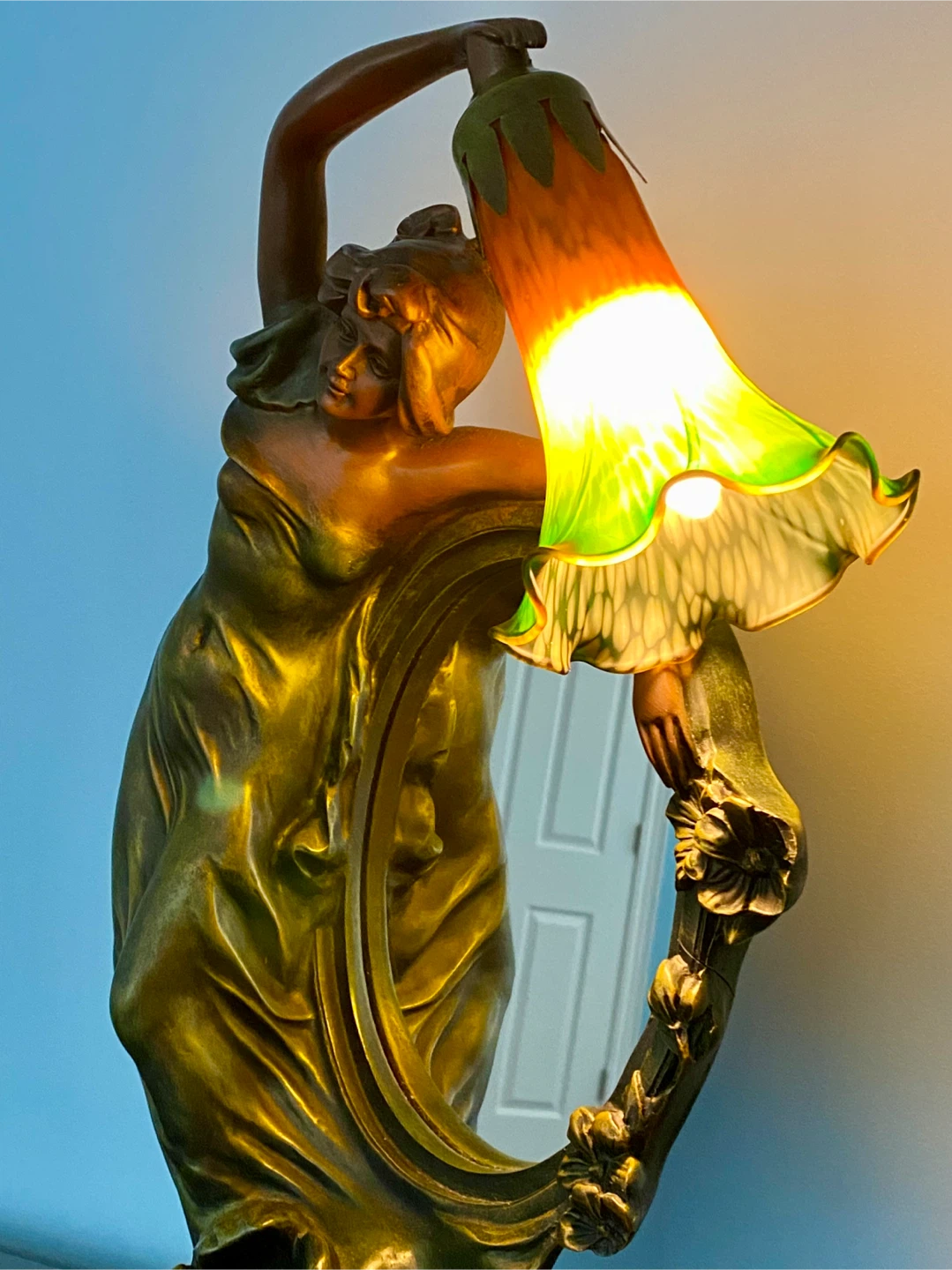 Vintage Art Nouveau Lady Figural Table Lamp with Mirror - photo 2