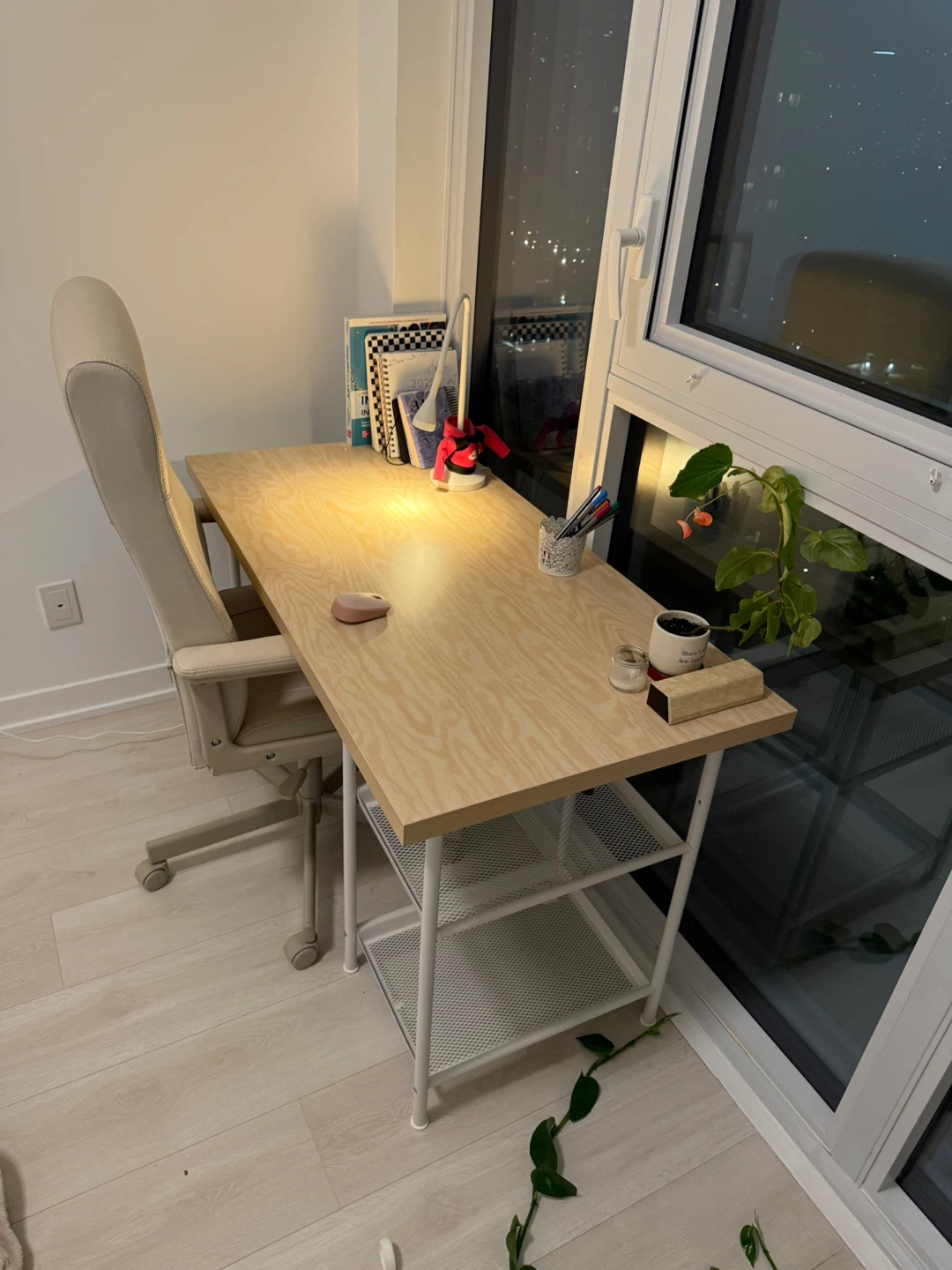 Beige Office Chair - photo 3