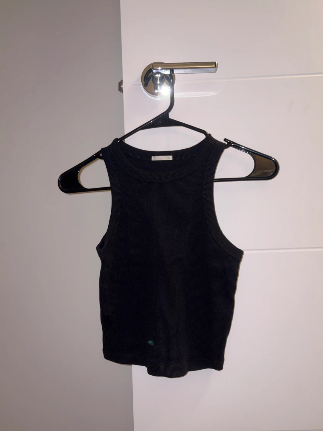 Uniqlo XS Black Ribbed Tank Top (very small)