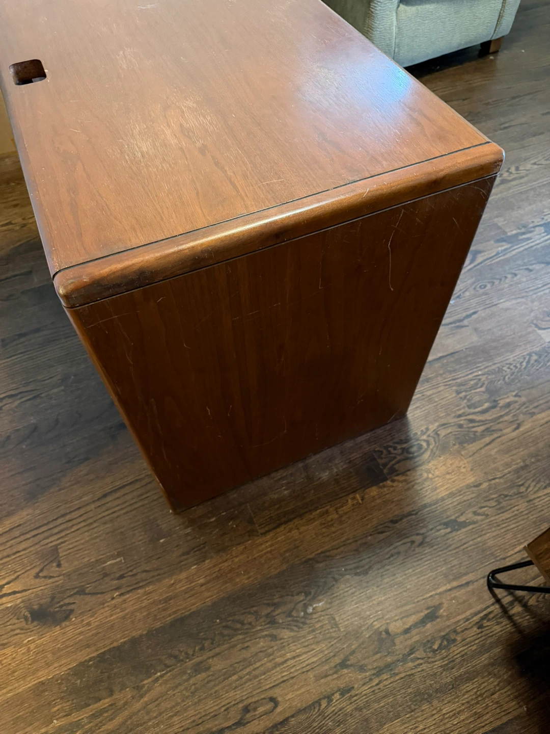 Solid Wood Desk (Heavy) - photo 4