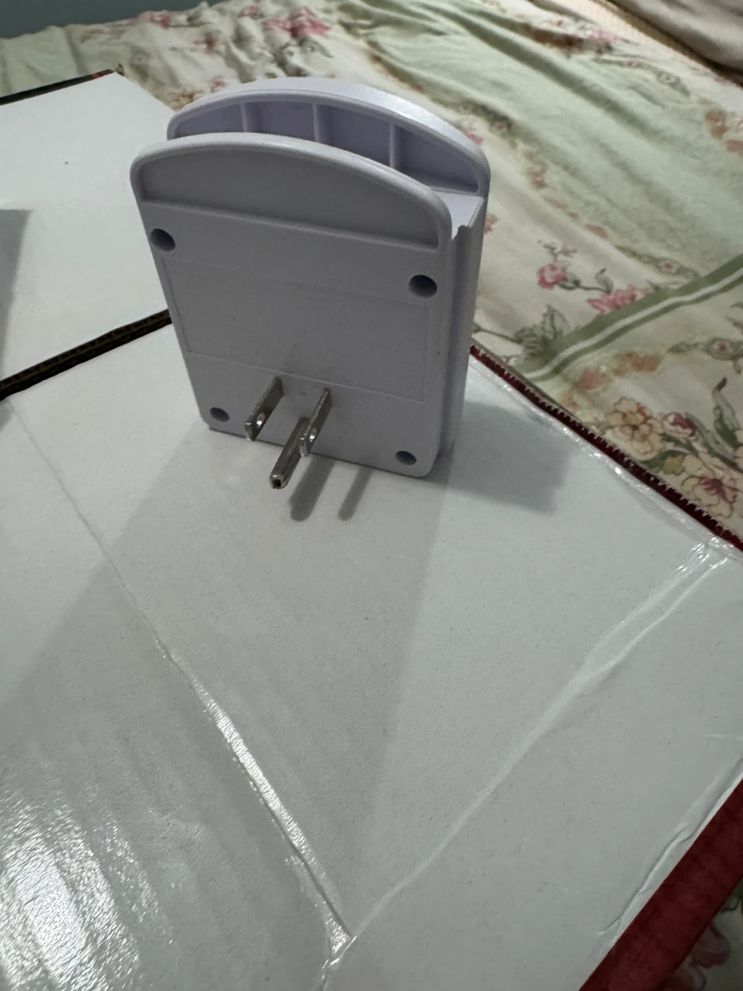 POWRUI 2-Outlet and 2-USB Travel Adapter - photo 4