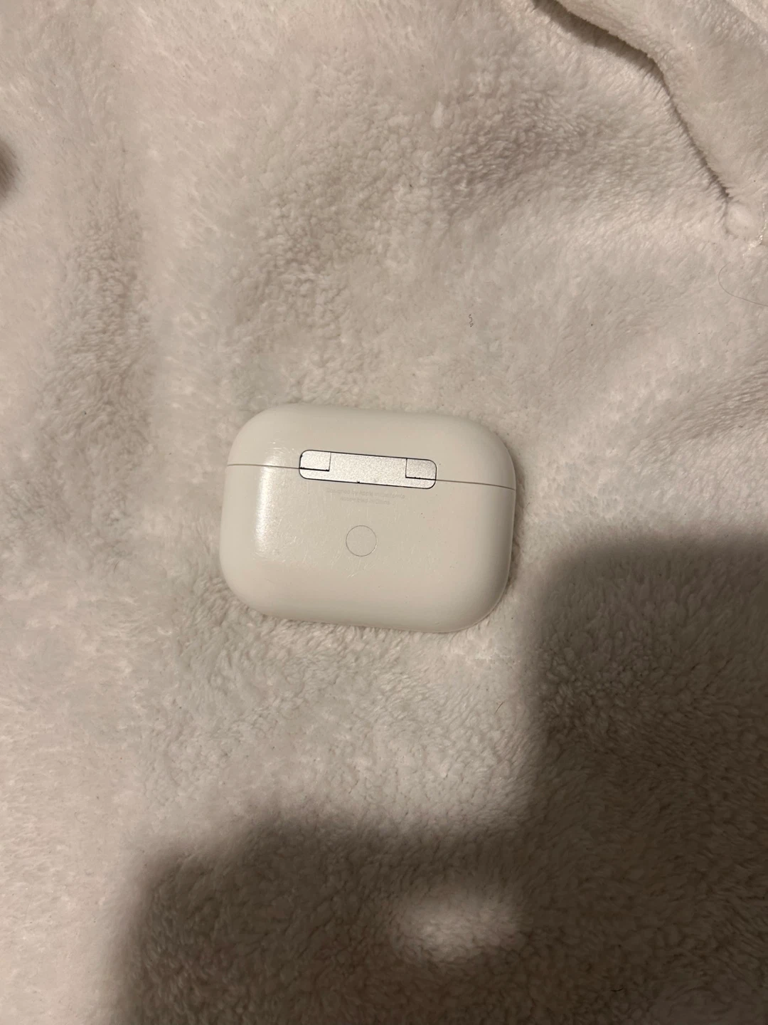 Genuine AirPods Pro (First Gen) Case - photo 3
