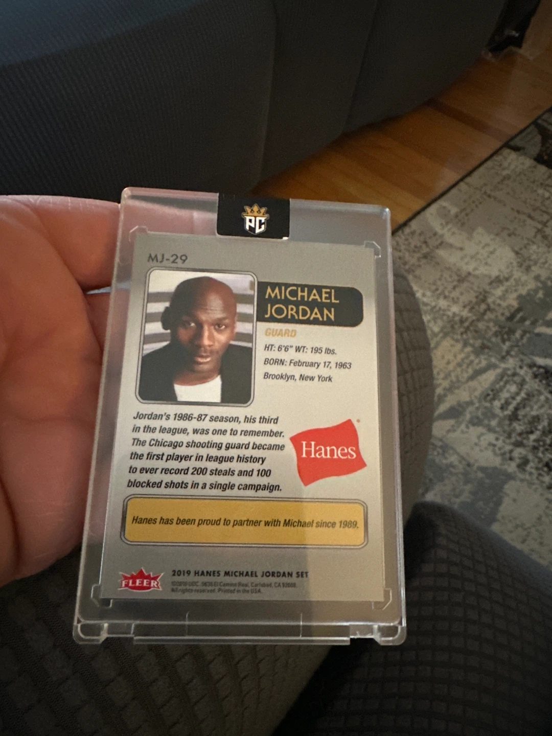 Michael Jordan Fleer Hanes Guard Trading Card - photo 2