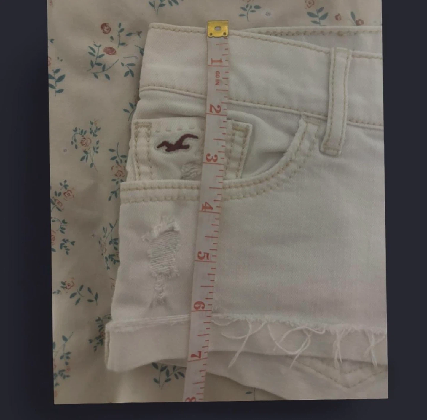 Hollister White low rise micro Shorts Size 3 - photo 2