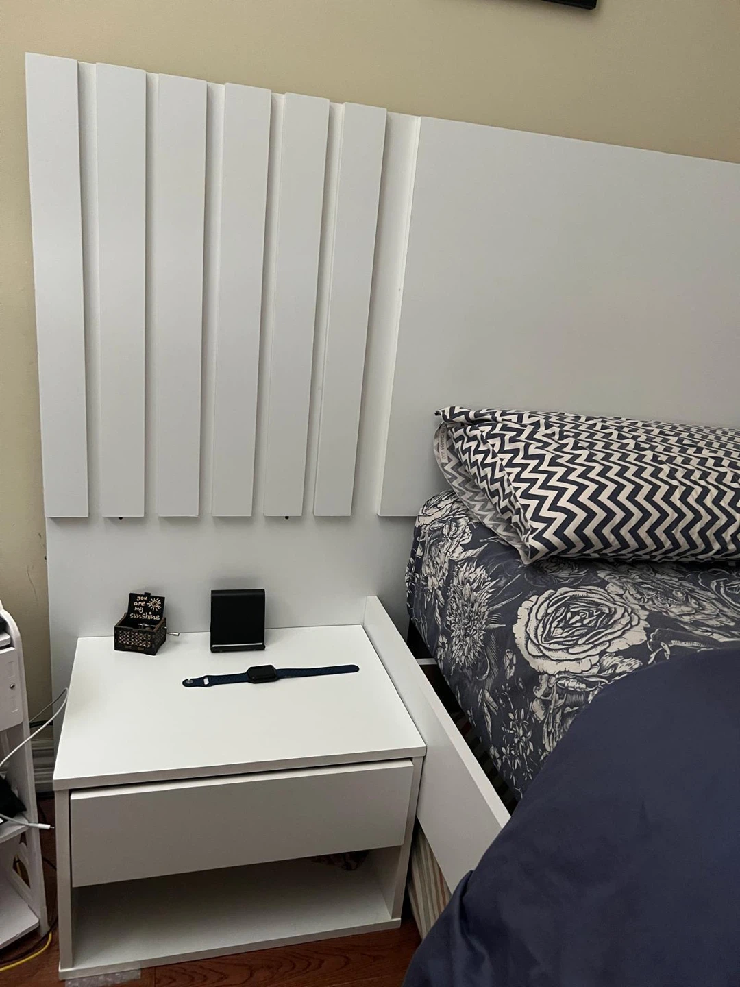 Modern White Double Bed - photo 2